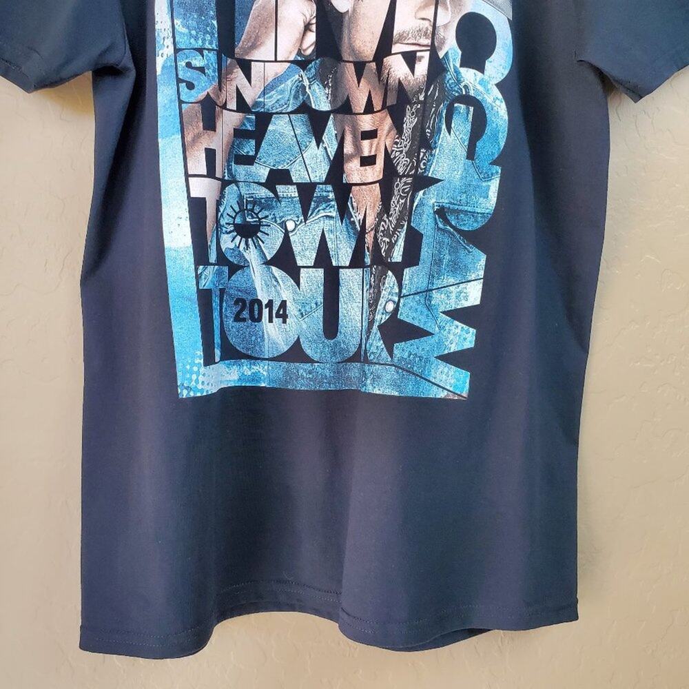 Tim McGraw Tour 2014 Graphic Concert Tee - Picture 4 of 14